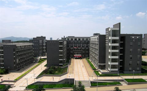 山东青年政治学院·校园风光3