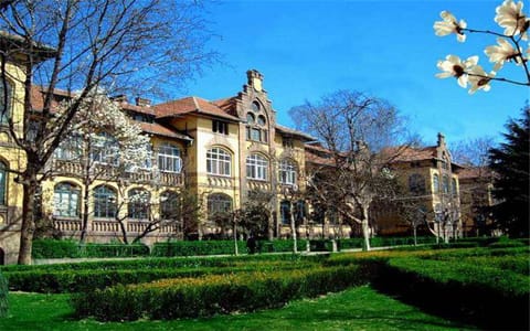 中国海洋大学·校园风光4