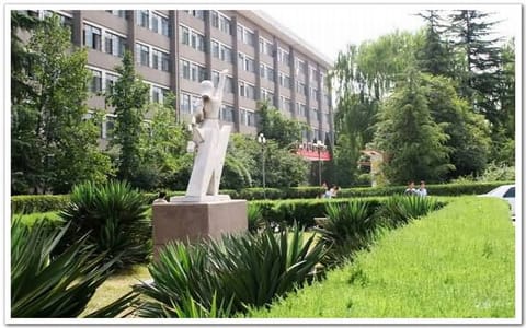 宝鸡文理学院·校园雕塑