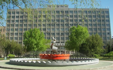 天津商业大学·喷泉
