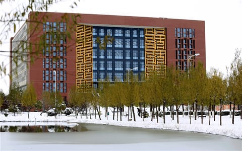 郑州航空工业管理学院·校园一角