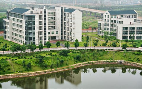 广西科技师范学院·教学楼