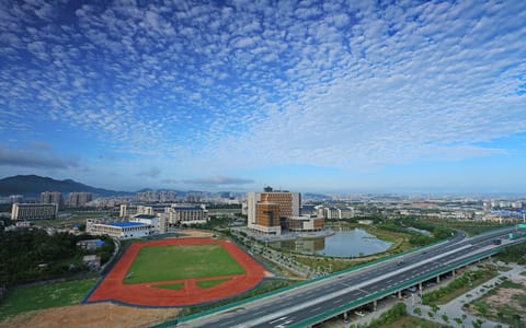 海南热带海洋学院·碧海蓝天下的校园