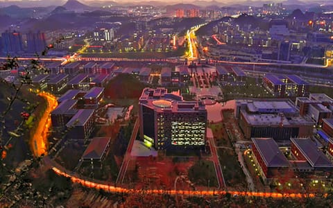贵州财经大学·花溪校区夜景