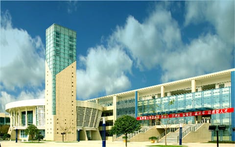西藏民族大学·风光图1
