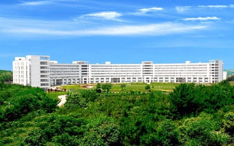 江西中医药大学·实验楼