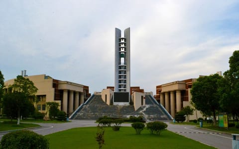 南京传媒学院·钟楼