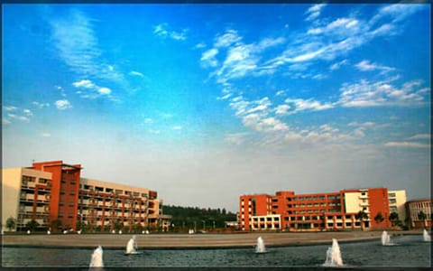 武汉纺织大学·文科楼