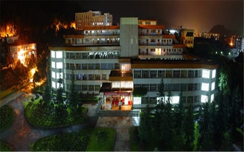 吉首大学·生化楼夜景