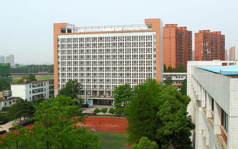 湖北工业大学工程技术学院·湖工工程行政楼2