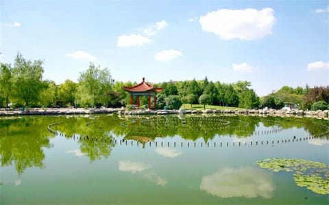 西安思源学院·湖景思源