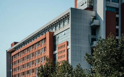 山东大学·兴隆山校区