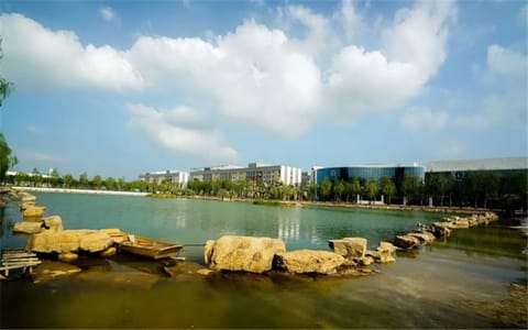 商丘工学院·星辰湖