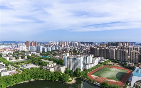 赣东学院·校园远眺2
