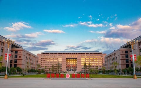 新疆医科大学·校园风光