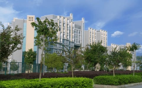 赣南科技学院·教学主楼